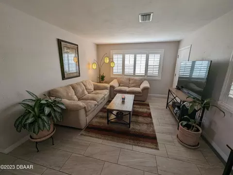 43 Seaview Dr, Ormond Beach, FL 32176 photo 9