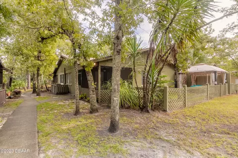 30 Summer Trees Rd, Port Orange, FL 32128