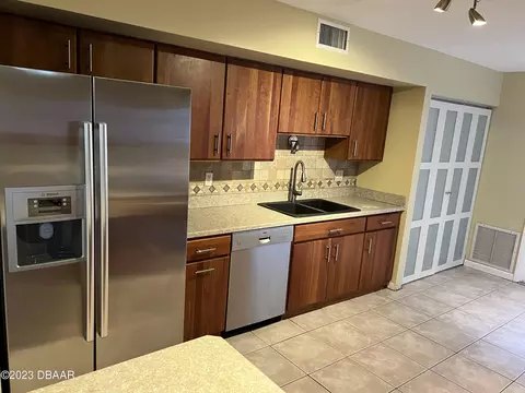 3 Tomahawk Trl, Ormond Beach, FL 32174 photo 2