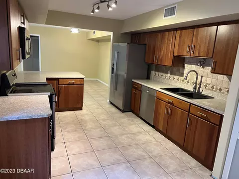 3 Tomahawk Trl, Ormond Beach, FL 32174 photo 5