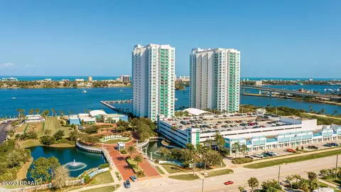 231 Riverside Dr #1008, Holly Hill, FL 32117