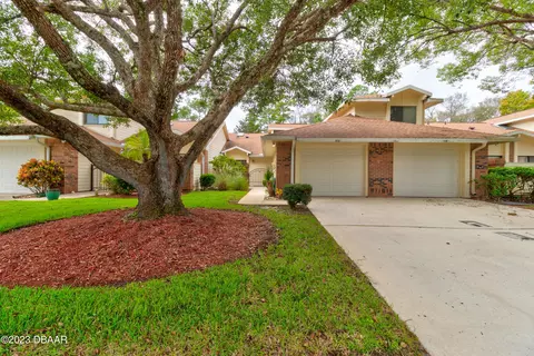 152 Surf Scooter Dr, Daytona Beach, FL 32119