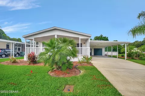 1380 Blackcherry St, Daytona Beach, FL 32117