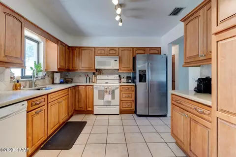 103 Canal Rd, Edgewater, FL 32141 photo 10