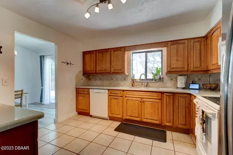 103 Canal Rd, Edgewater, FL 32141 photo 8