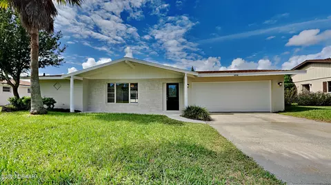 1236 Sunland Rd, Daytona Beach, FL 32114