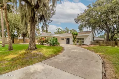 1851 Orange Tree Dr, Edgewater, FL 32141 photo 2