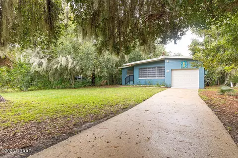34 Cedar St, Port Orange, FL 32127