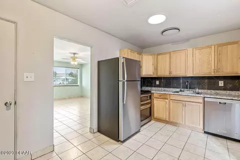 14 Seaview Dr, Ormond Beach, FL 32176 photo 9