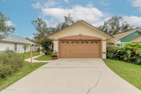830 Lakeland Dr, Port Orange, FL 32127