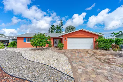 27 Plaza Drive Dr, Ormond Beach, FL 32176