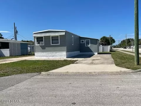 1214 Windsor Dr, Port Orange, FL 32127
