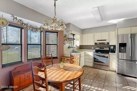 602 E Magnolia St, Bunnell, FL 32110 photo 6