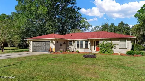 602 E Magnolia St, Bunnell, FL 32110 photo 2