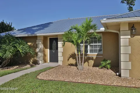 2117 Victory Palm Dr, Edgewater, FL 32141