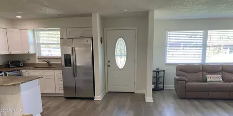 174 Ponce De Leon Dr, Ormond Beach, FL 32176 photo 2