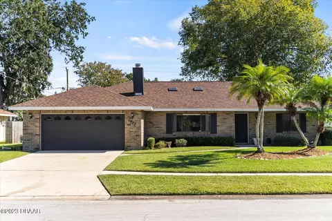 1953 Menger Cir, South Daytona, FL 32119
