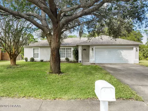 4 Cardinal Estates Blvd, Daytona Beach, FL 32117