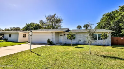 298 Eddie Ave, Holly Hill, FL 32117