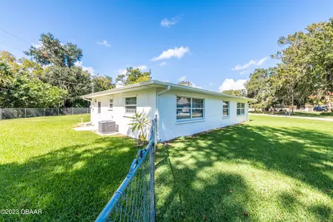 2002 Pine Tree Dr, Edgewater, FL 32141 photo 29