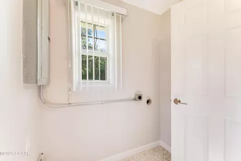 2002 Pine Tree Dr, Edgewater, FL 32141 photo 14