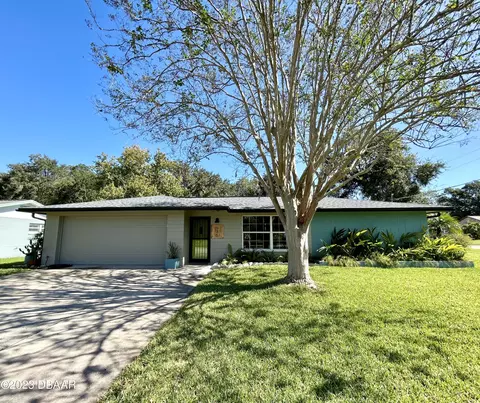 535 N Yonge St, Ormond Beach, FL 32174