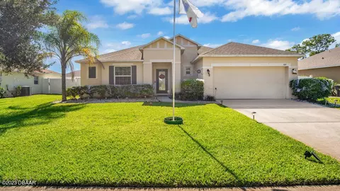 109 Fountain Lake Blvd, Daytona Beach, FL 32117