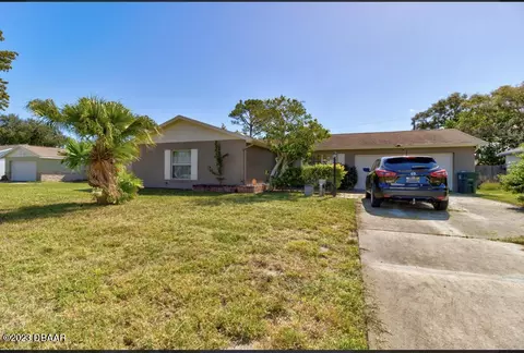 1337 Verona St, Daytona Beach, FL 32114