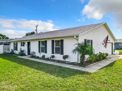 2603 Yule Tree Dr, Edgewater, FL 32141 photo 3