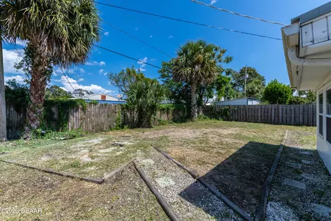 167 Laurie Dr, Ormond Beach, FL 32176 photo 9