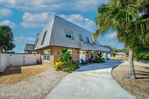 2876 John Anderson Dr, Ormond Beach, FL 32176 photo 2