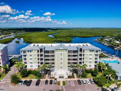 5 Riverwalk Dr #402, New Smyrna Beach, FL 32169