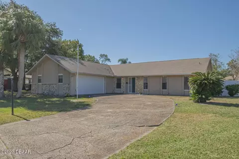 590 Touchstone Cir, Port Orange, FL 32127