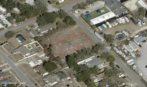 1750 Maryland Ave, Ormond Beach, FL 32174