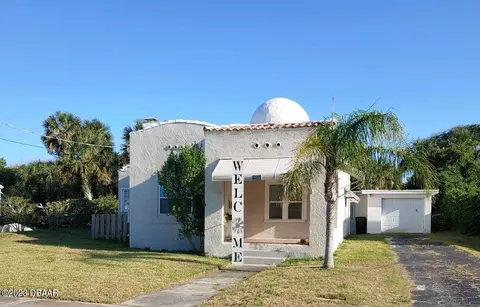 428 Wisteria Rd, Daytona Beach, FL 32118