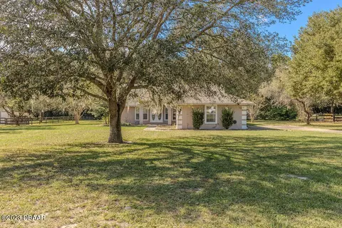 22741 Stallion Dr, Sorrento, FL 32776