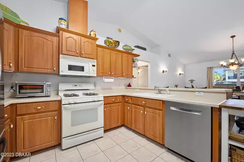 164 Flamingo Rd, Edgewater, FL 32141 photo 16