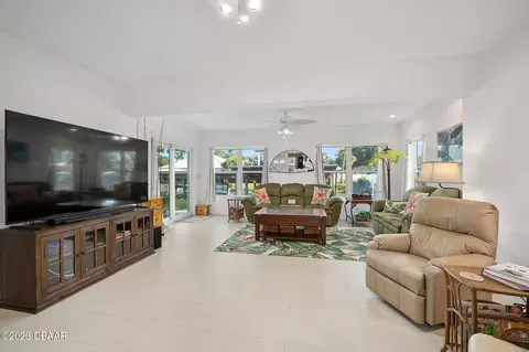 164 Flamingo Rd, Edgewater, FL 32141 photo 7