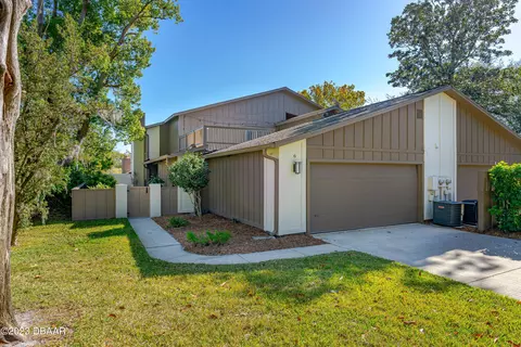 6 Rising Moon Trl, Ormond Beach, FL 32174 photo 2