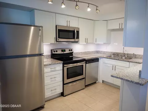 222 Putnam Ave, Ormond Beach, FL 32174 photo 9