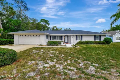 46 Lake Dr, Debary, FL 32713