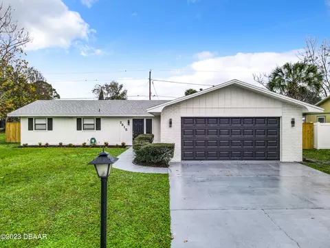 2315 Victory Palm Dr, Edgewater, FL 32141
