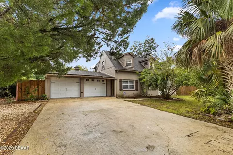 112 Rio Vista Dr, Edgewater, FL 32132