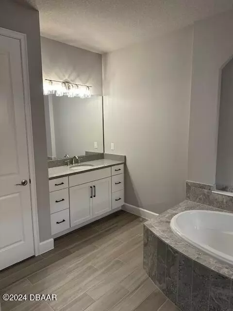 424 Stirling Bridge Dr, Ormond Beach, FL 32174 photo 5