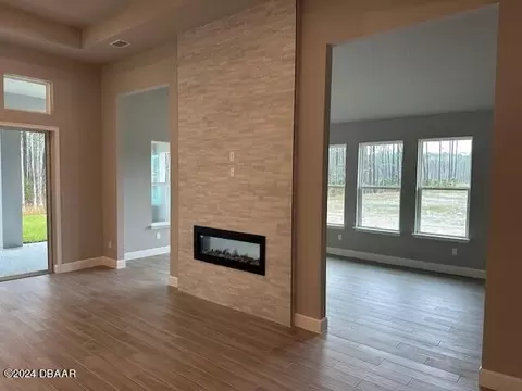 424 Stirling Bridge Dr, Ormond Beach, FL 32174 photo 2