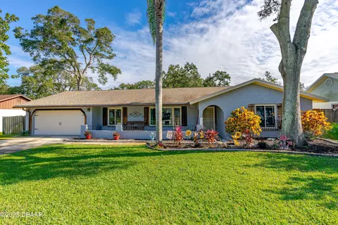 1099 Parkside Dr, Ormond Beach, FL 32174
