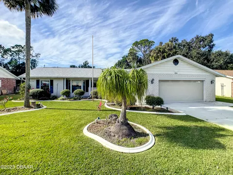 264 Yorktowne Dr, Daytona Beach, FL 32119