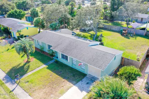 402 S Halifax Dr, Ormond Beach, FL 32176 photo 3