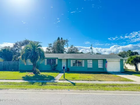 402 S Halifax Dr, Ormond Beach, FL 32176 photo 2