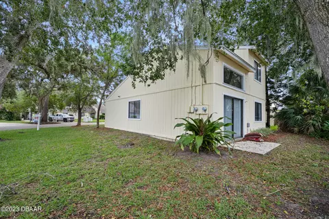128 Northbrook Ln, Ormond Beach, FL 32174 photo 3